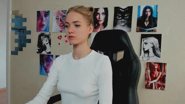 Thumbnail 3, Alyonaqueenn's Stream at Streamate, 26 days ago