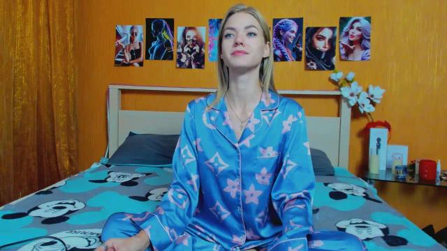 Thumbnail 1, Alyonaqueenn's Stream at Streamate, 17 days ago