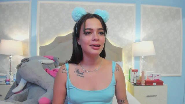 Image 2 of AnaliaSsanders Stream on Streamate on 11 months ago