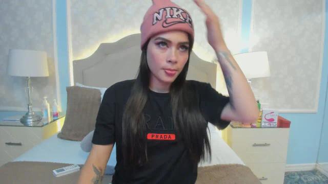 Image 2 of AnaliaSsanders Stream on Streamate on 11 months ago