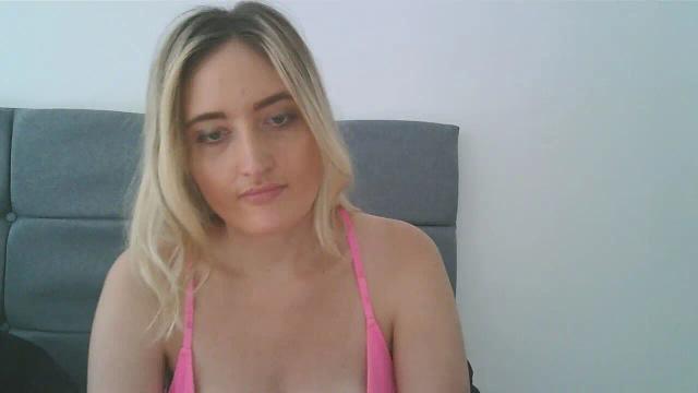 Thumbnail 3, BlondieTeenAmber's Stream at Streamate, 1 month ago