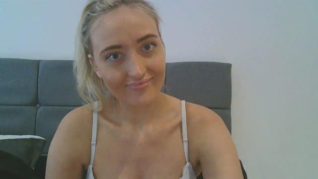 Image 10 of BlondieTeenAmber Stream on Streamate on 8 days ago