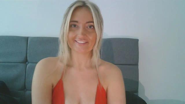 Image 7 of BlondieTeenAmber Stream on Streamate on 3 days ago