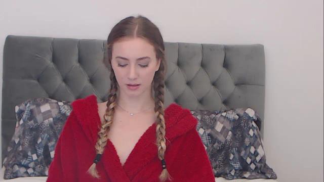 Image 12 of BreeKanne Stream on Streamate on 9 months ago