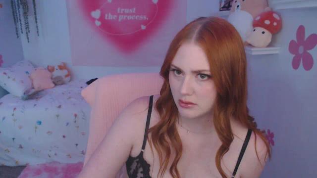 Image 3 of EllaGraeXO Stream on Streamate on 1 month ago