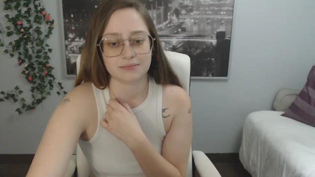 Thumbnail 3, EmilyWebb's Stream at Streamate, 26 days ago