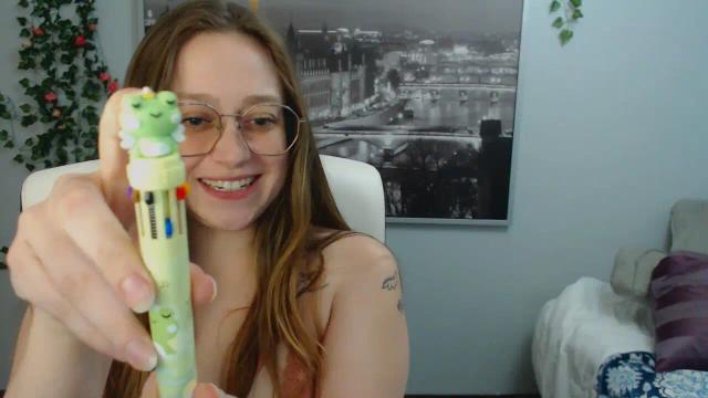 Thumbnail 1, EmilyWebb's Stream at Streamate, 22 days ago