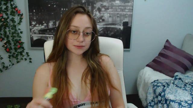 Thumbnail 2, EmilyWebb's Stream at Streamate, 21 days ago