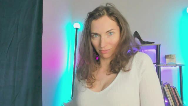 Image 10 of GoddessVivien Stream on Streamate on 28 days ago