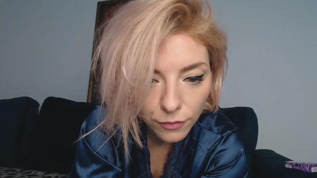 Image 1 of JEANYINNE Stream on Streamate on 10 months ago