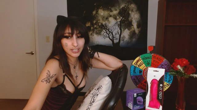 Image 5 of KittyClementineXO Stream on Streamate on 9 days ago