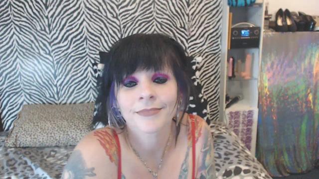 Image 10 of Kitty_Fox Stream on Streamate on 3 months ago