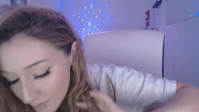 Image 7 of LexiLuthor88 Stream on Streamate on 2 months ago