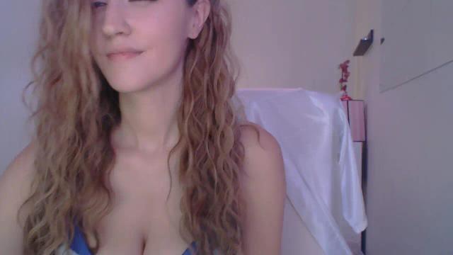 Image 11 of LexiLuthor88 Stream on Streamate on 1 month ago