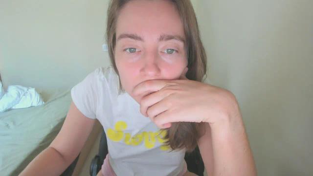 Image 10 of LilSasha Stream on Streamate on 27 days ago