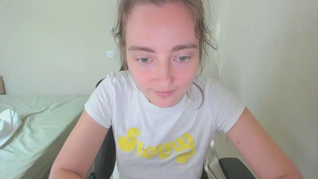 Image 11 of LilSasha Stream on Streamate on 20 days ago