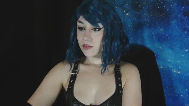 Image 1 of MissVikkiBlue Stream on Streamate on 1 month ago