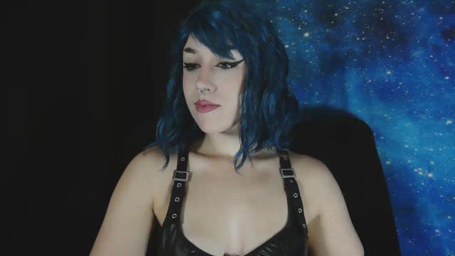 Image 3 of MissVikkiBlue Stream on Streamate on 1 month ago