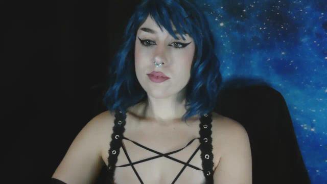 Image 7 of MissVikkiBlue Stream on Streamate on 1 month ago