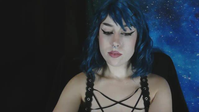 Image 9 of MissVikkiBlue Stream on Streamate on 1 month ago