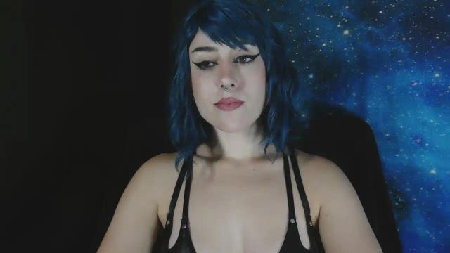 Image 11 of MissVikkiBlue Stream on Streamate on 1 month ago