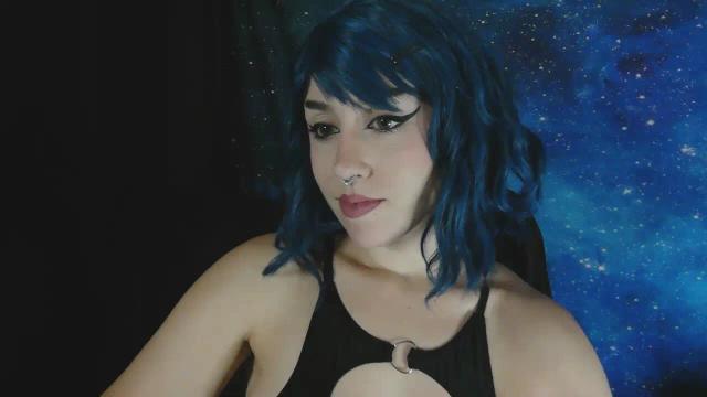 Image 5 of MissVikkiBlue Stream on Streamate on 1 month ago