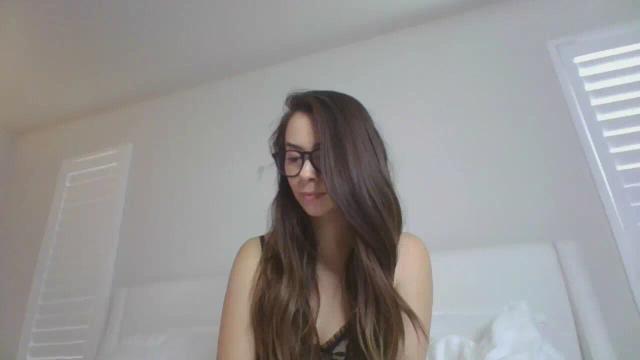 Image 2 of Mixedasiangirl Stream on Streamate on 3 days ago