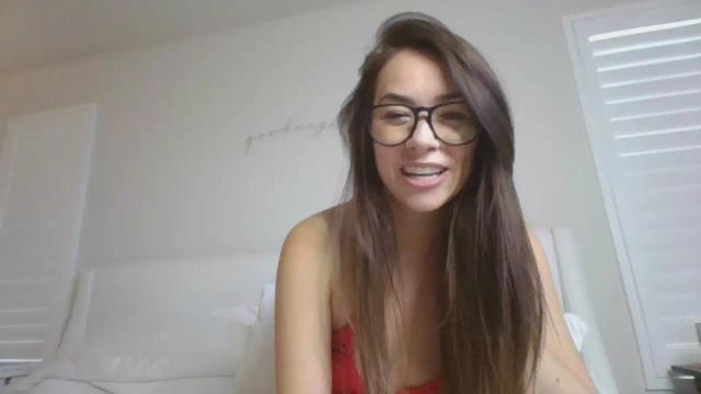 Image 3 of Mixedasiangirl Stream on Streamate on 2 days ago