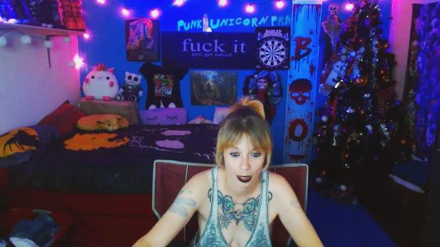 Image 3 of PunkUnicorn Stream on Streamate on 2 months ago