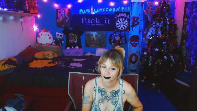 Image 4 of PunkUnicorn Stream on Streamate on 2 months ago