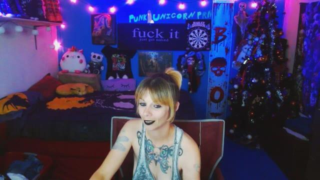 Image 7 of PunkUnicorn Stream on Streamate on 2 months ago