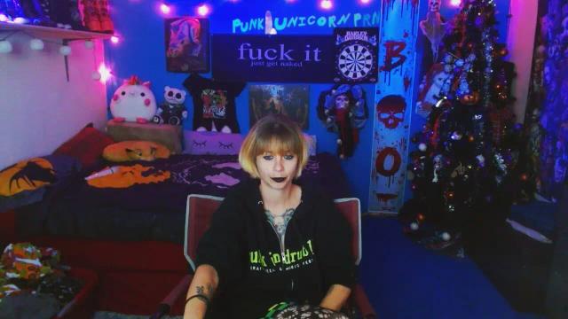 Image 4 of PunkUnicorn Stream on Streamate on 2 months ago