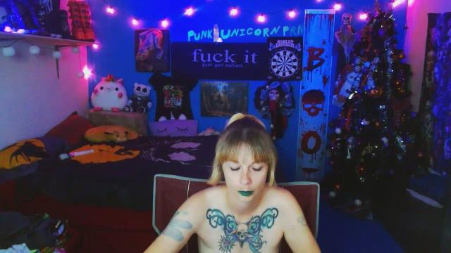 Image 8 of PunkUnicorn Stream on Streamate on 2 months ago