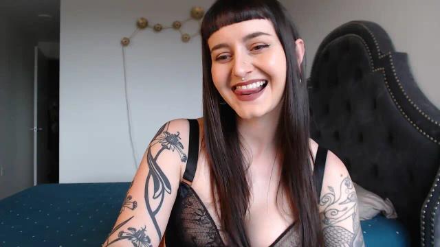 Thumbnail 3, QueenAvaline's Stream at Streamate, 2 months ago