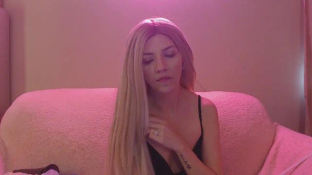 Image 12 of StephNicole29 Stream on Streamate on 4 months ago