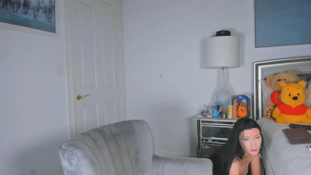 Image 4 of TeenieMarie Stream on Streamate on 15 days ago