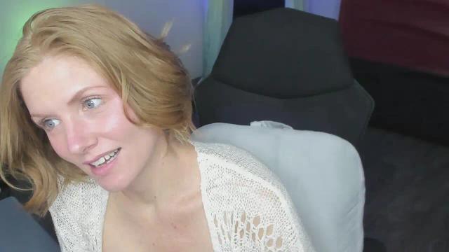 Image 3 of Theakgingersnaps Stream on Streamate on 7 months ago