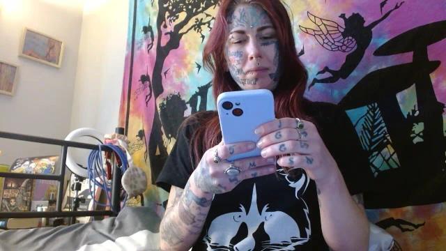 Image 4 of VanessaHasTattoos Stream on Streamate on 1 month ago