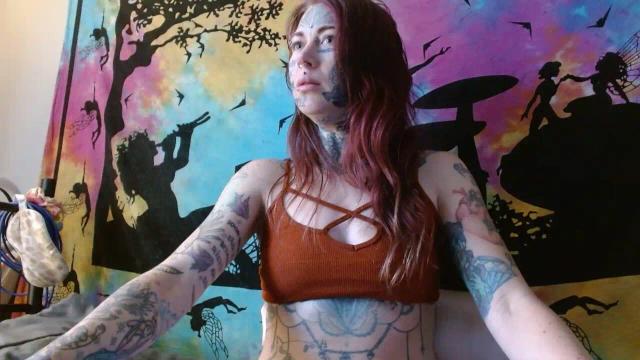 Image 11 of VanessaHasTattoos Stream on Streamate on 24 days ago