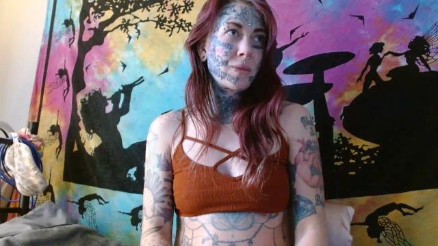 Image 12 of VanessaHasTattoos Stream on Streamate on 24 days ago