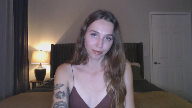 Image 5 of VibeWithMiaXX Stream on Streamate on 16 days ago