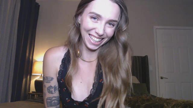 Image 12 of VibeWithMiaXX Stream on Streamate on 1 day ago