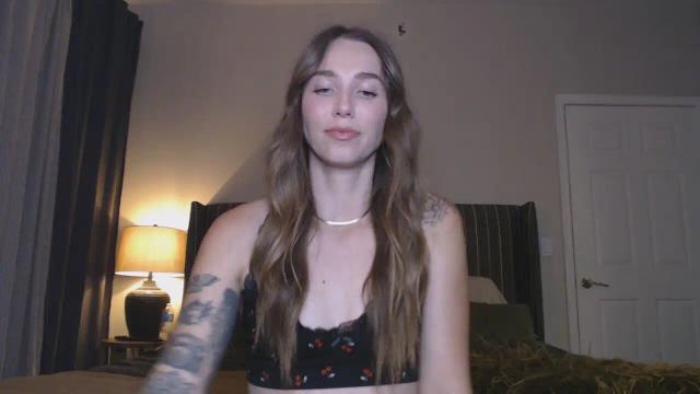 Image 7 of VibeWithMiaXX Stream on Streamate on 1 day ago