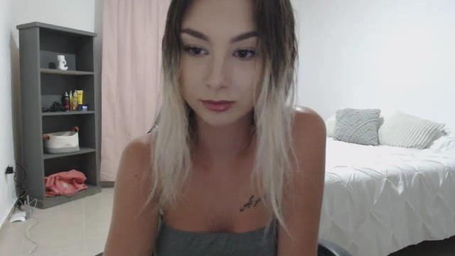 Image 10 of Youngsweetaria Stream on Streamate on 5 months ago