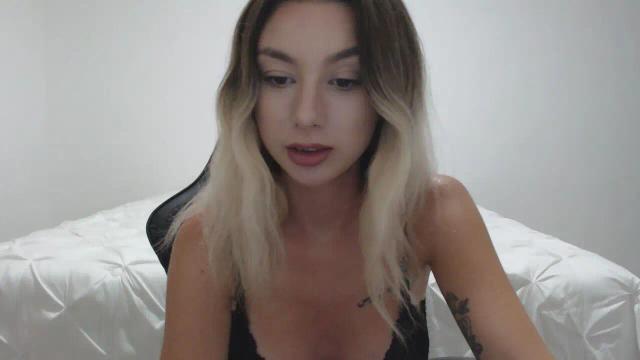 Image 11 of Youngsweetaria Stream on Streamate on 5 months ago