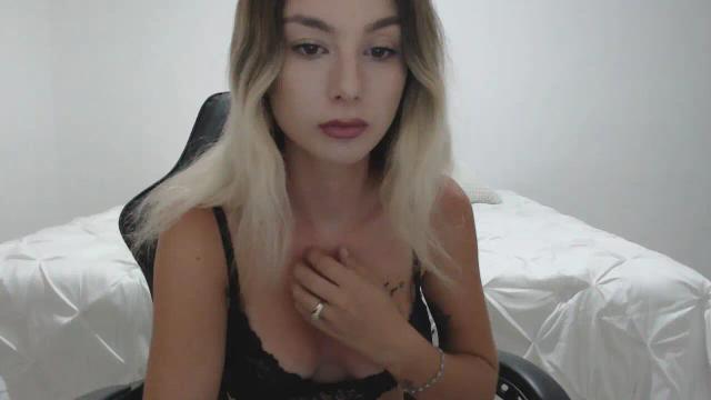 Image 4 of Youngsweetaria Stream on Streamate on 5 months ago