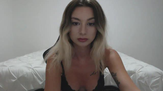 Image 5 of Youngsweetaria Stream on Streamate on 5 months ago