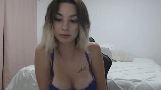 Image 6 of Youngsweetaria Stream on Streamate on 4 months ago