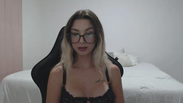 Thumbnail 1, Youngsweetaria's Stream at Streamate, 4 months ago