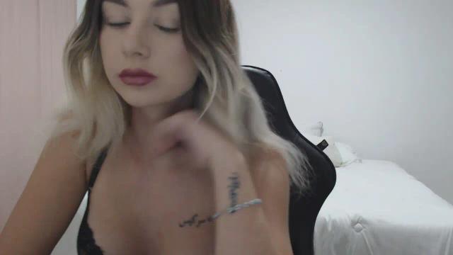 Image 2 of Youngsweetaria Stream on Streamate on 4 months ago